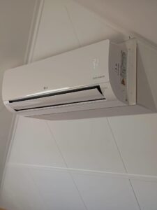 binnenunit schuine wand zolder montage